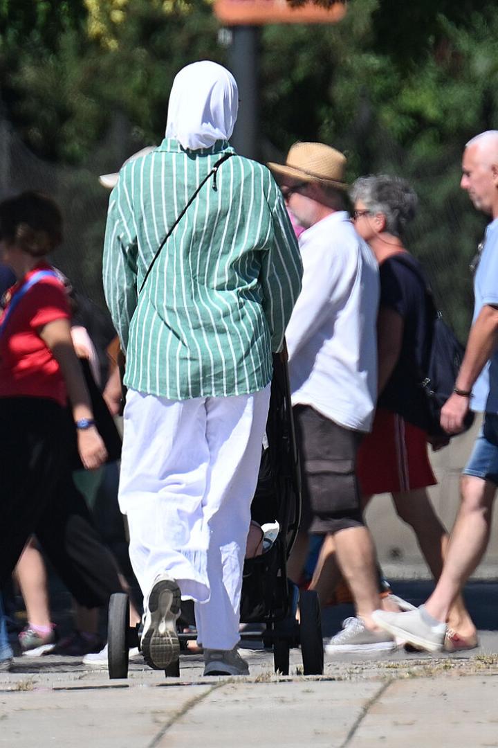 ++ THEMENBILD ++ FAMILIE / KINDER / NACHWUCHS / FAMILIENBEIHILFE / ERZIEHUNG / FAMILIENZUZUG / SOZIALHILFE