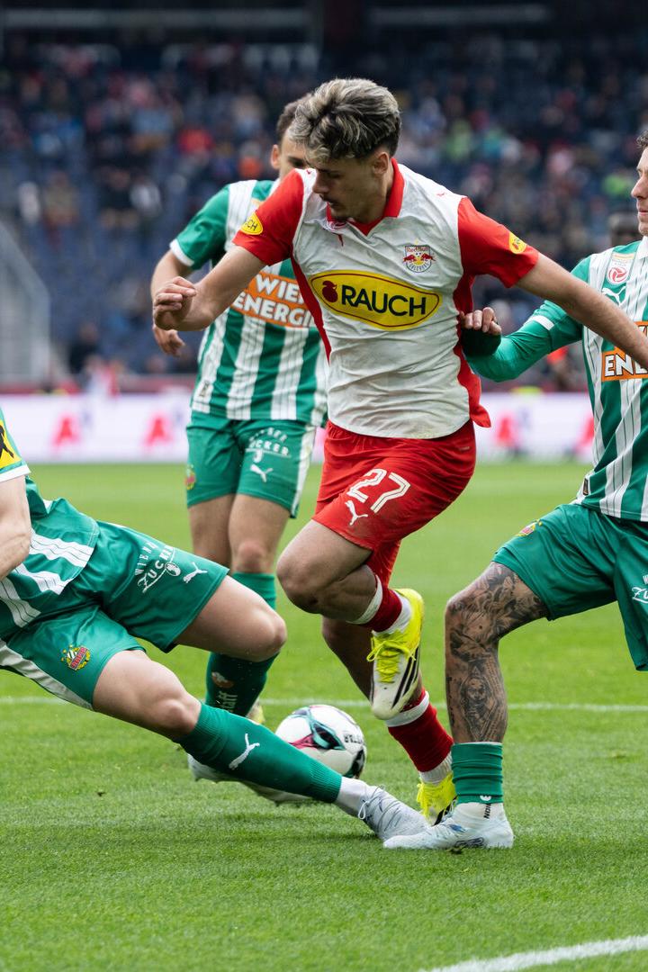 Schöller (l.) verteidigt wieder für Rapid