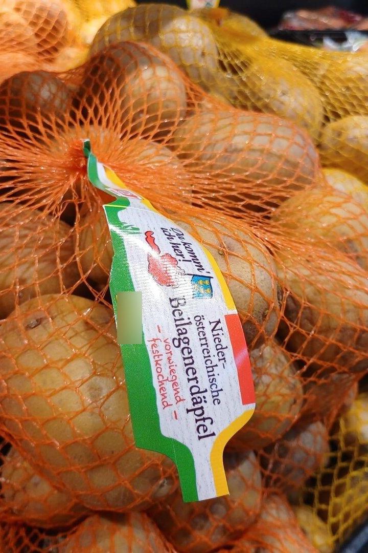 Erdäpfel im Supermarkt