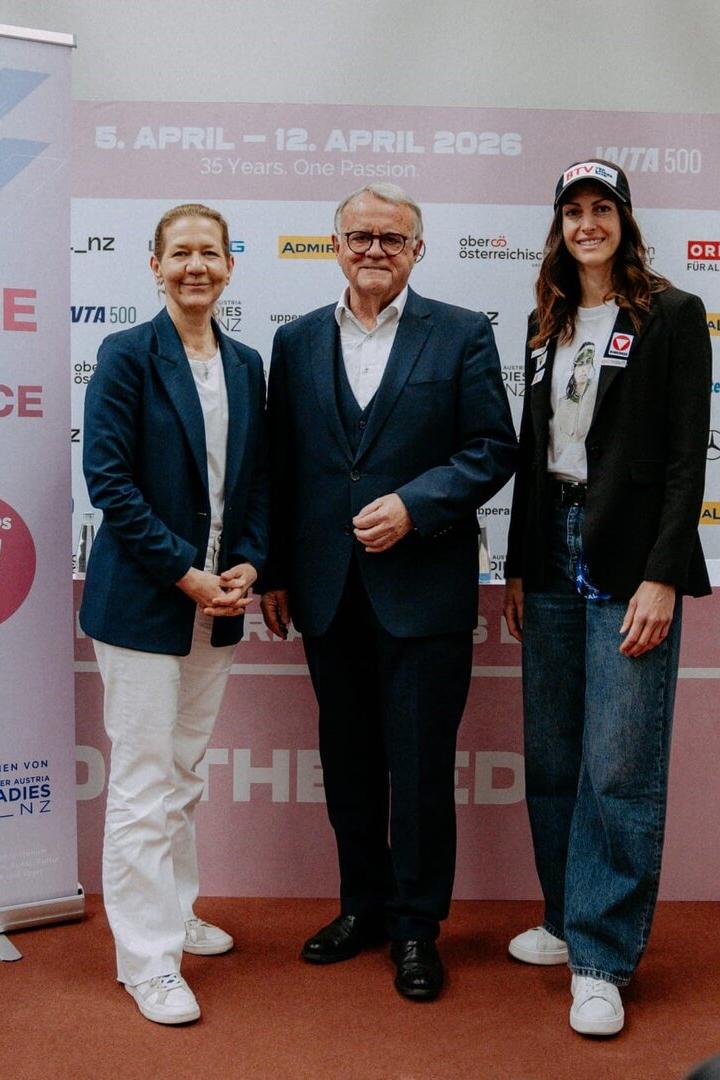 Heiße Diskussion: Sandra Reichel, Hans Niessl und Janine Flock.