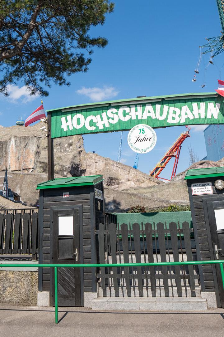 WIEN: VERLETZTE BEI UNFALL DER "WIENER HOCHSCHAUBAHN" IM WURSTELPRATER