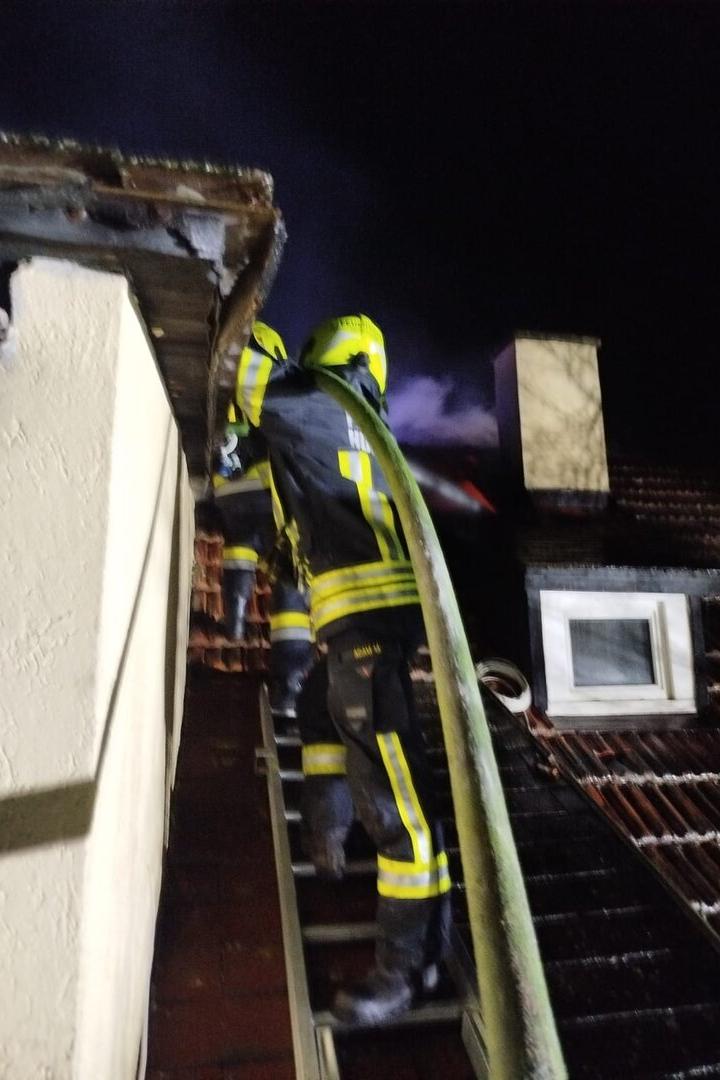 Der Großbrand ereignete sich im März 2025 im Bezirk Bruck an der Leitha.