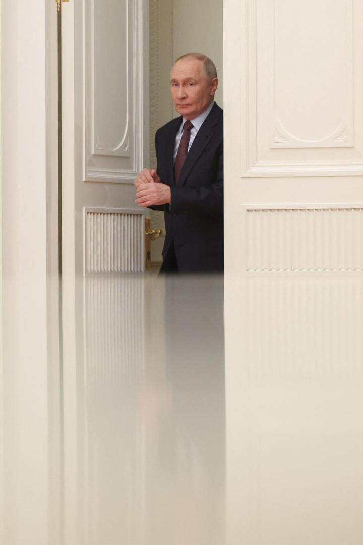  Im Umfragetief: Die Gerüchte rund um einen Coup gegen  Putin dürften übertrieben sein, seine schwindende Popularität ist allerdings ein reales Problem.