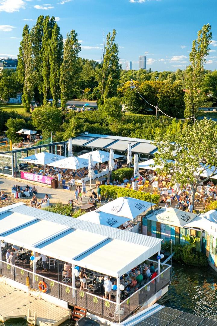 Vienna City Beach Club auf der Donauinsel