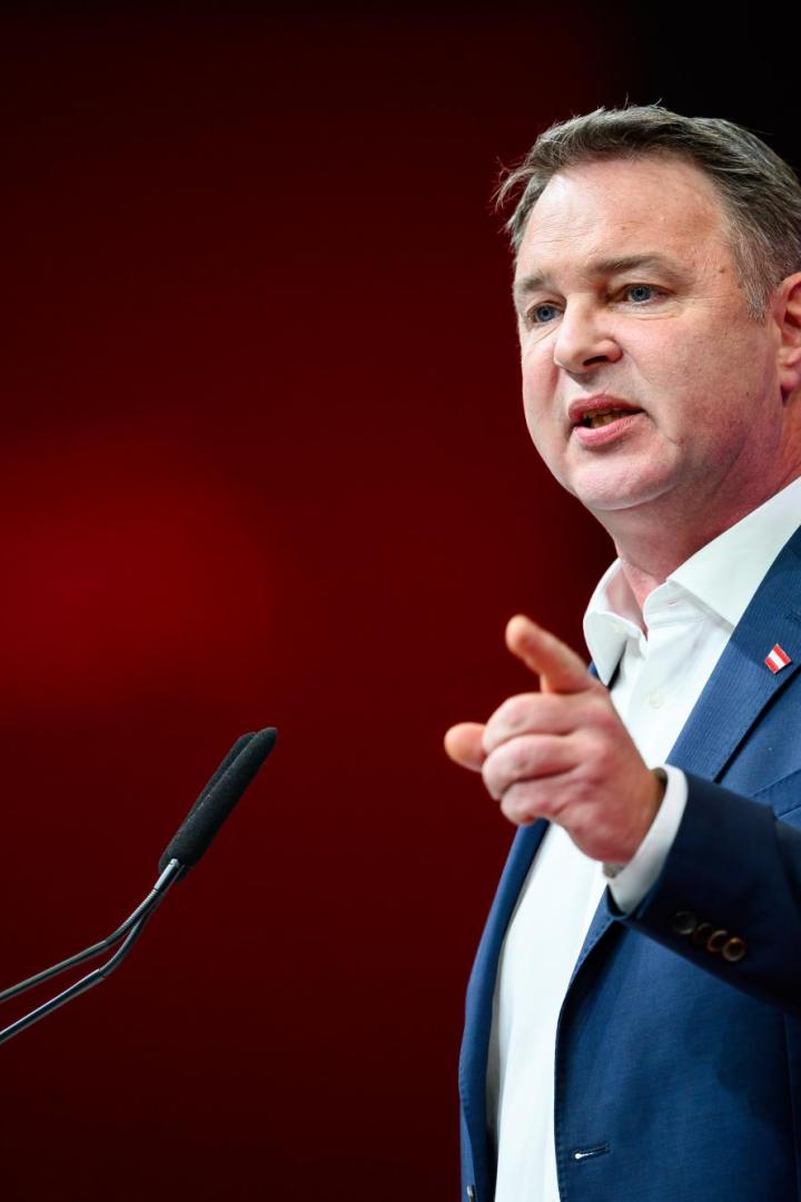 "Widerlich": SPÖ-Chef Babler reagiert auf Kickls Watschn-Sager