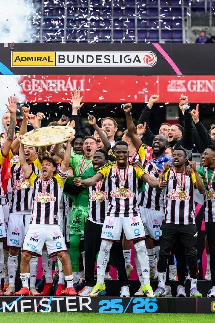 LASK-Kapitän Sascha Horvath stemmt den Teller.