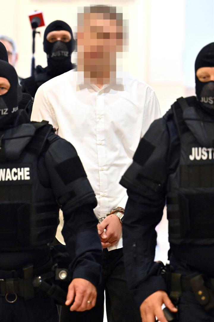 NIEDERÖSTERREICH: PROZESS WEGEN TERRORISTISCHER VEREINIGUNG UND KRIMINELLER ORGANISATION GEGEN 18-JÄHRIGEN LUCA K.