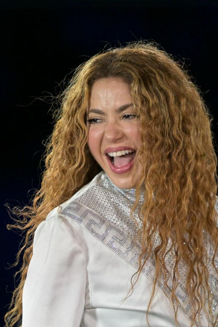 Spektakel mit Shakira vor Mexiko - Südafrika