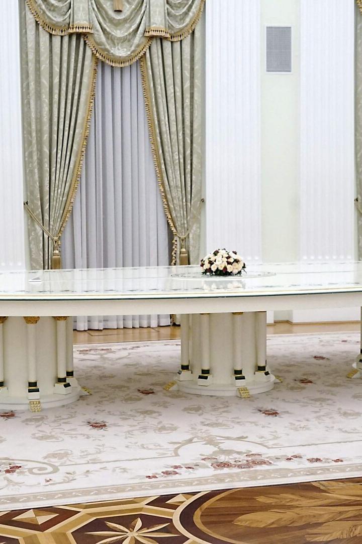 Putin und Macron bei den Verhandlungen 2022