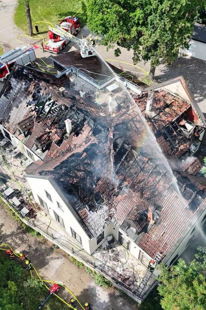 Das Gasthaus am Bisamberg brannte bis auf die Grundmauern ab.