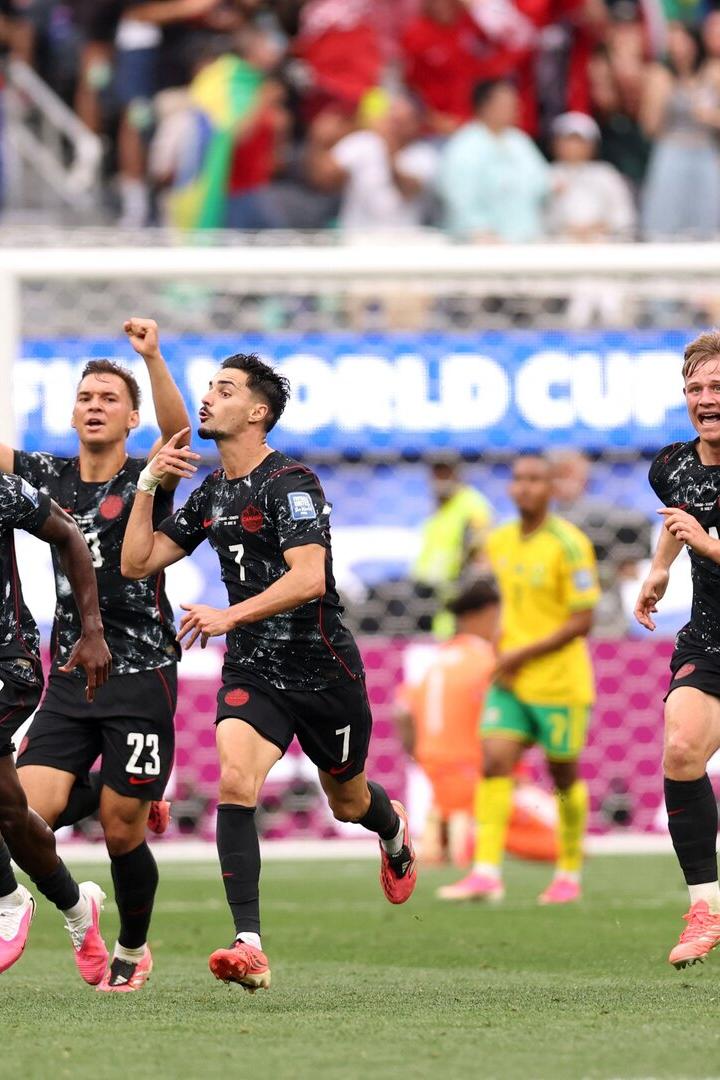 FOI-SOC-SPO-WCS-SOUTH-AFRICA-V-CANADA:-ROUND-OF-32-FIFA-WORLD