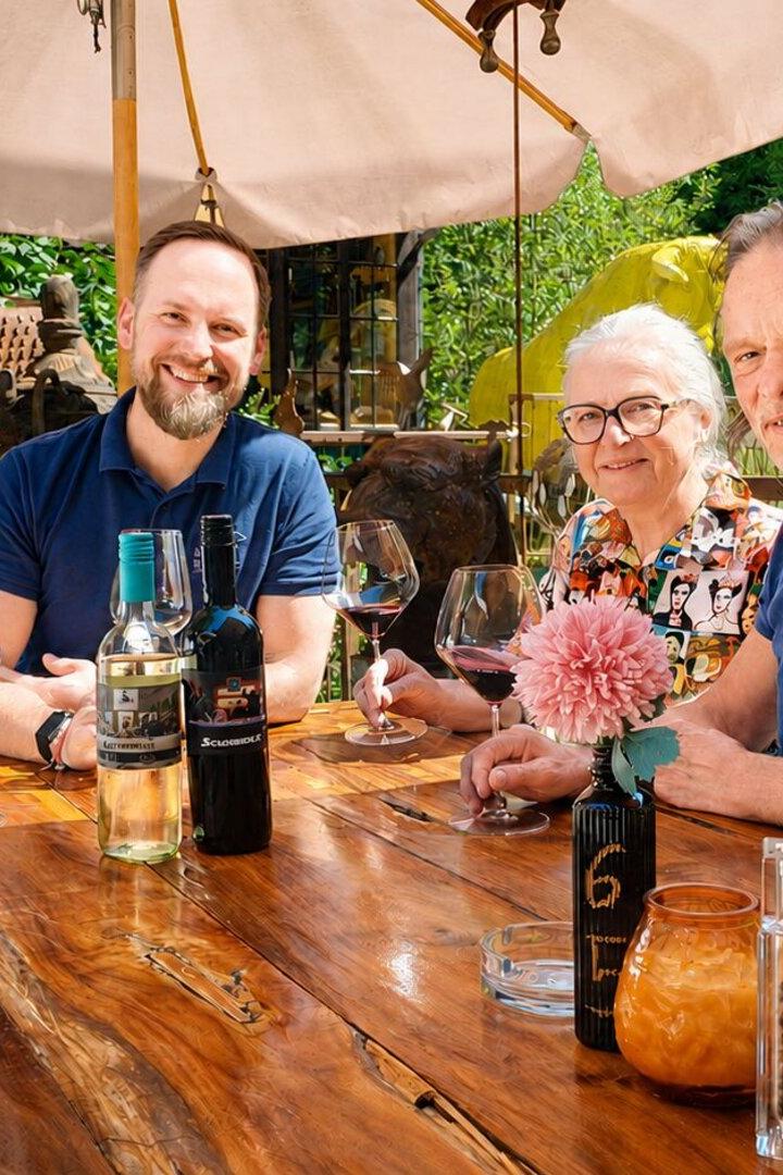 Junior- und Seniorchefs und vier Achtel Scheinheilig.