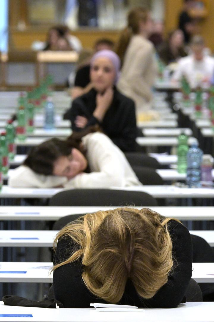 ++ THEMENBILD ++ AUFNAHMETESTS FÜR DIE MEDIZINISCHEN FAKULTÄT IN WIEN