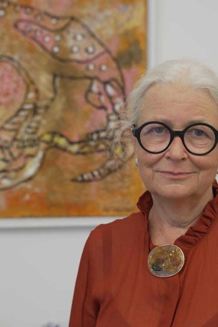 Adelheid Kastner in ihrem Büro