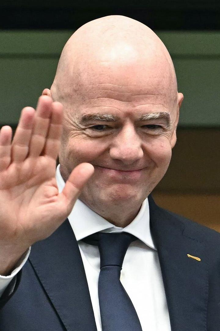 Die Kritik an Gianni Infantino reißt nicht ab.