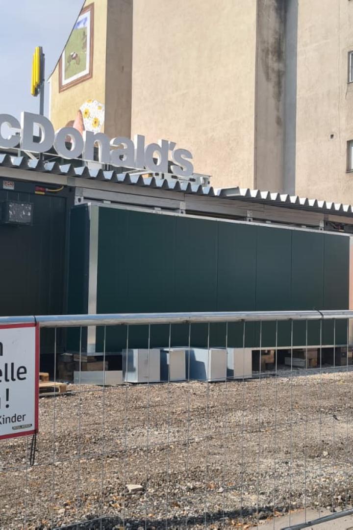 Binnen zwei Wochen wurde das Pop-Up in der Heiligenstädter Straße gebaut.