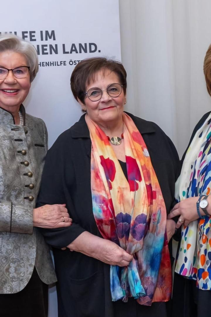 Sissi Pröll, Bundesleiterin Elfriede Straßhofer, Landesleiterin für NÖ Margit Straßhofer