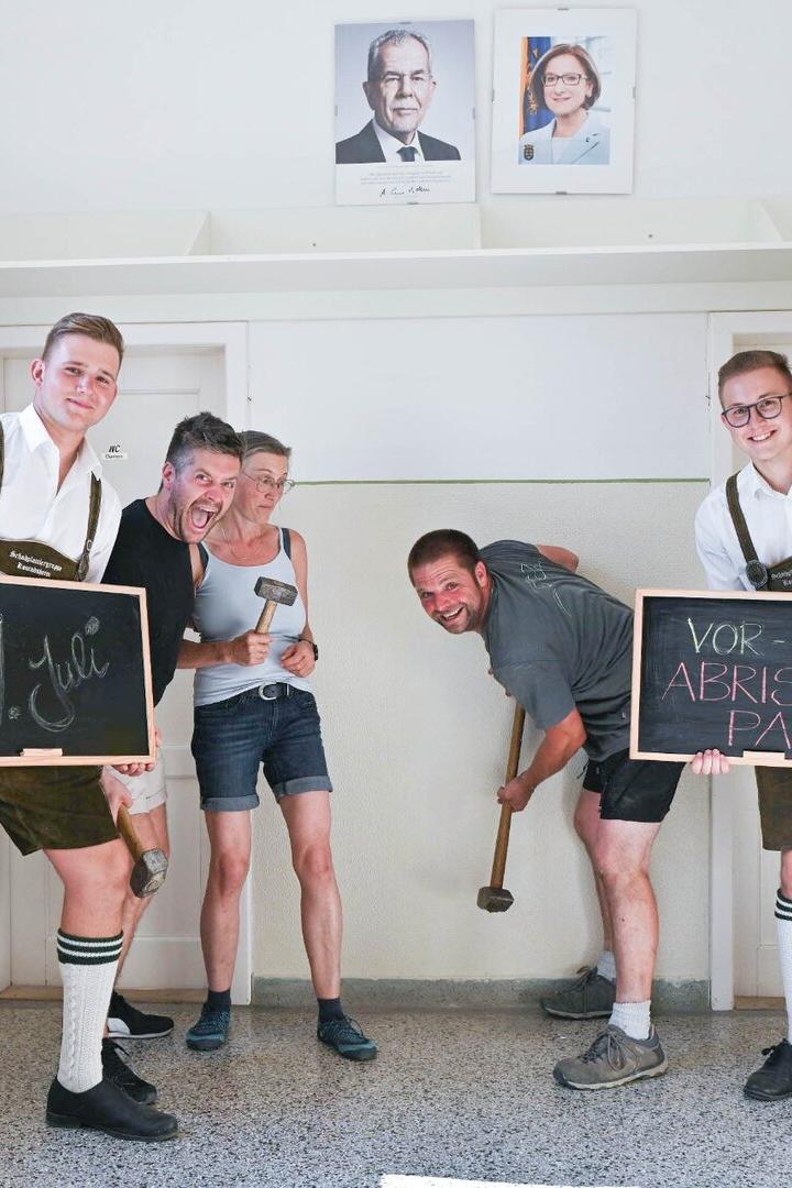 Abrissparty in Konradsheimer Volksschule 