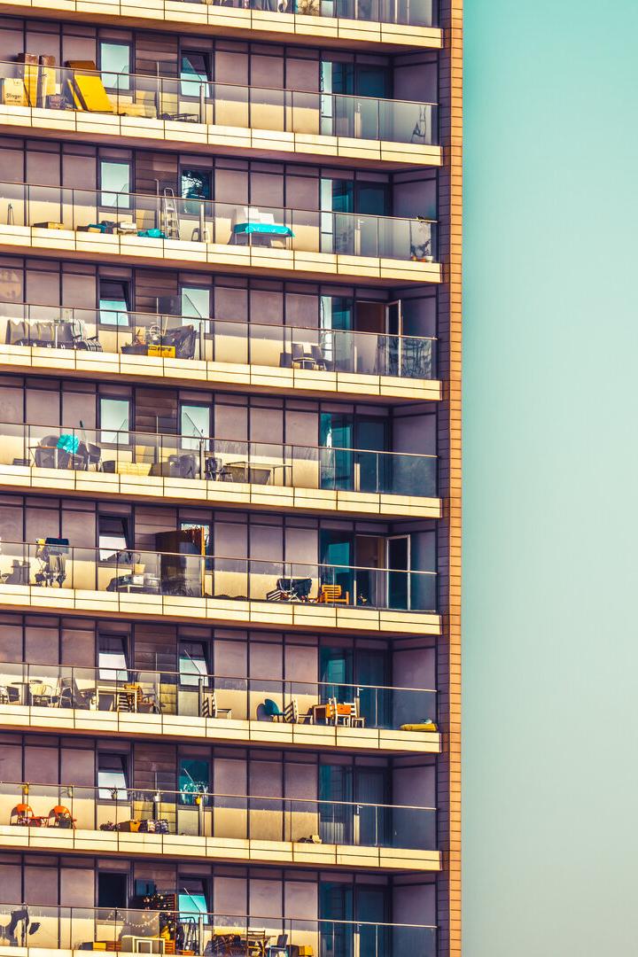 Apartments im modernen Wohnturm