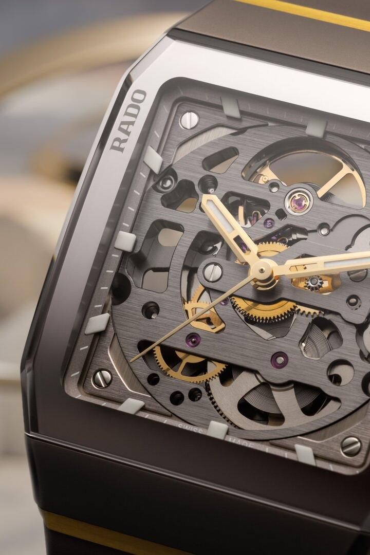 Die  Rado-Armbanduhr "Anatom Skeleton mit durchbrochenem Zifferblatt.