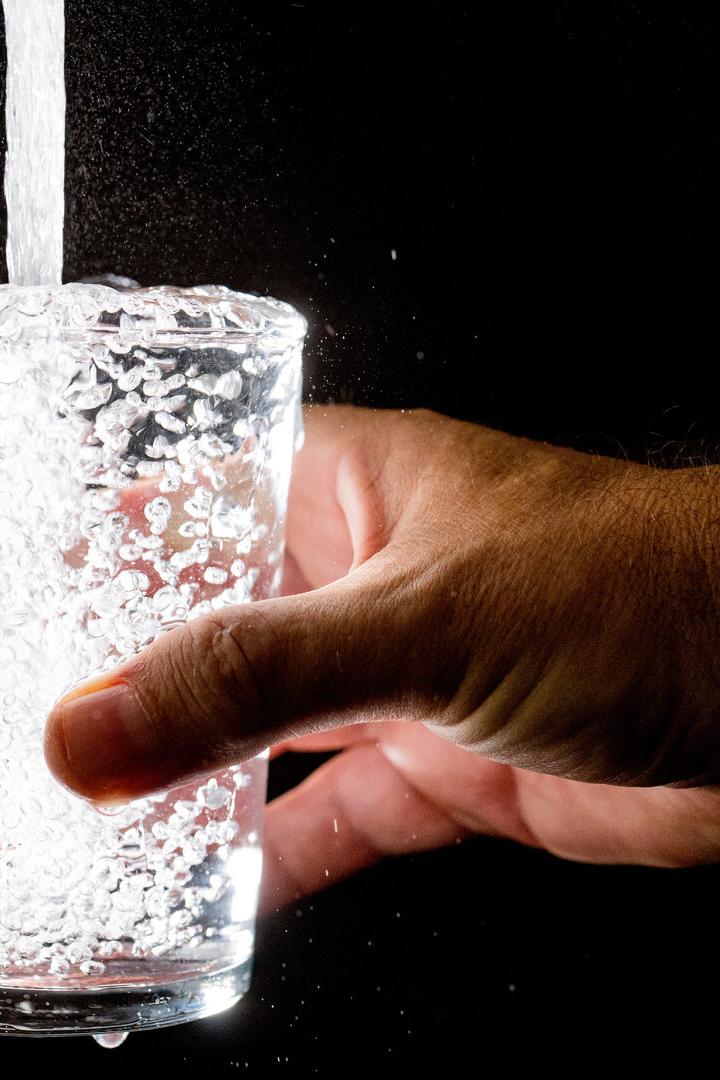 ++ THEMENBILD ++ WASSER / TRINKWASSER