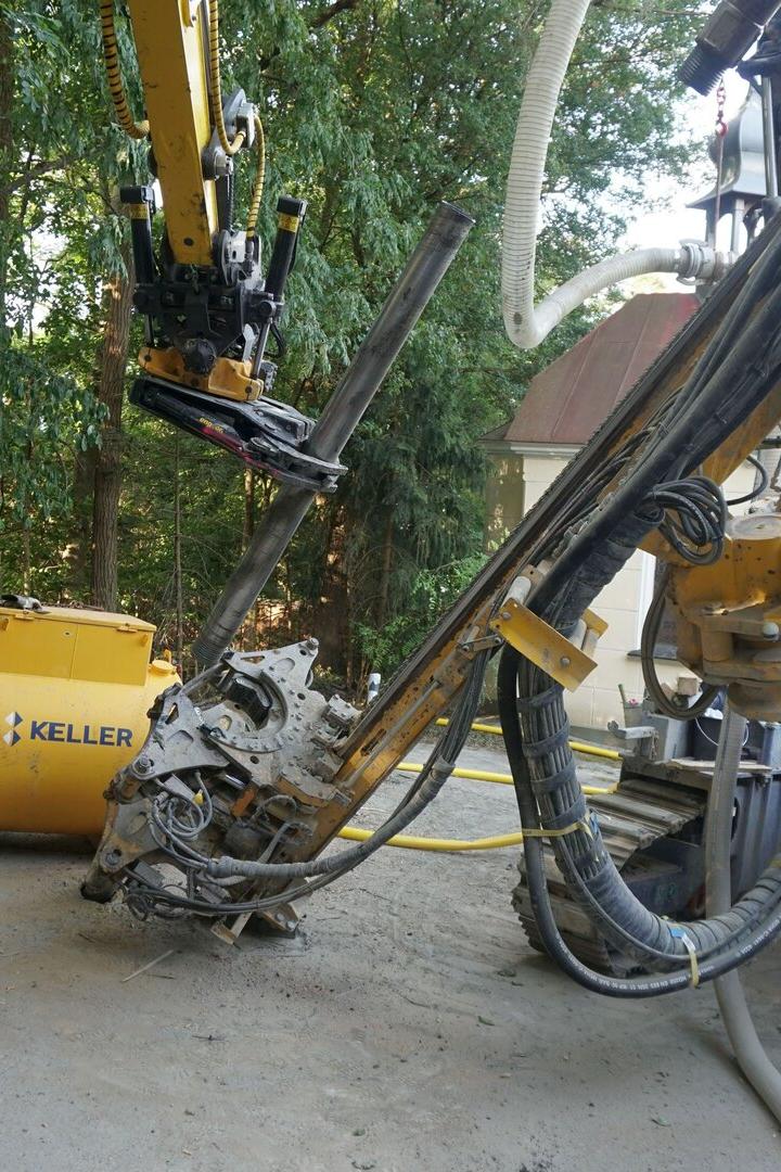 Bohrgerät in der Retibauernsiedlung