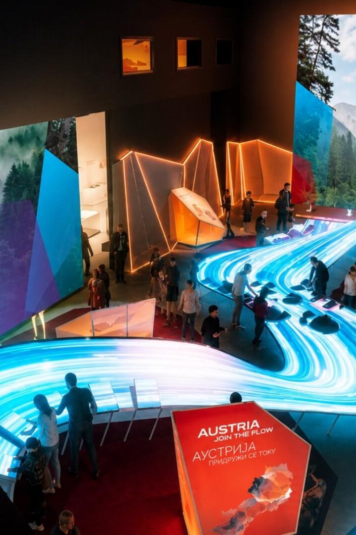 Das Ausstellungskonzept „Join the Flow“ macht den österreichischen Pavillon zu einer Plattform für Begegnung, Innovation und internationalen Austausch. Im Zentrum steht die Donau als Symbol für Vernetzung zwischen Österreich und Serbien.