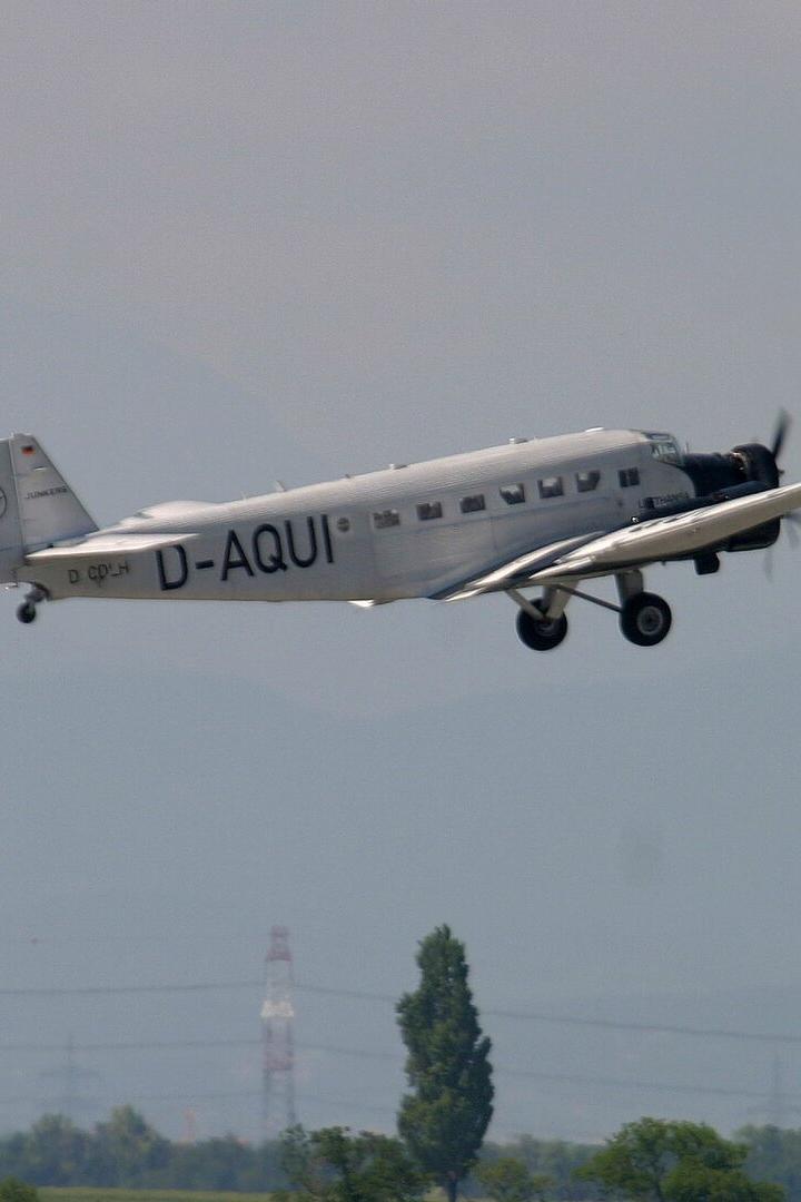 Flugzeug