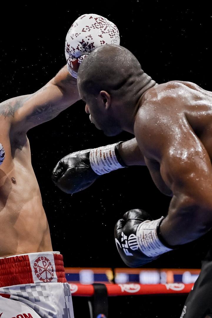 Heavyweight Boxing - Oleksandr Usyk vs Daniel Dubois title fight