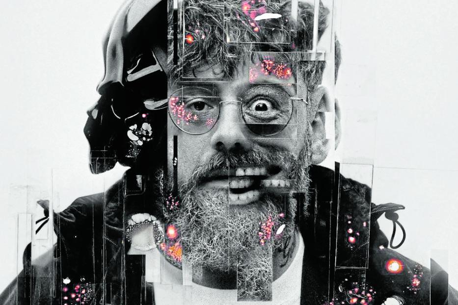 Ein Porträt von „Paul“ mit einer Darth Vader Maske und Glitch-Effekten.