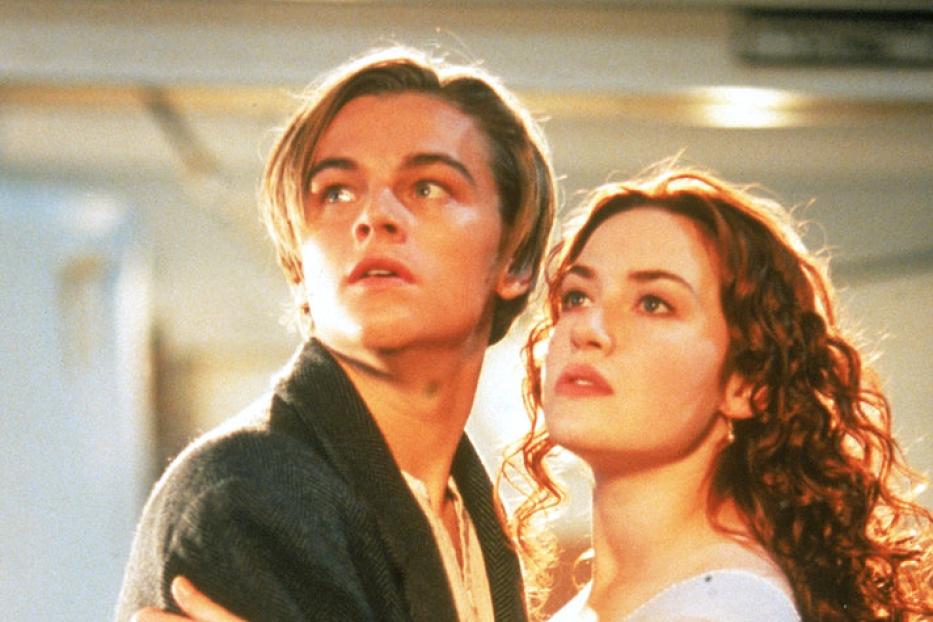 Leonardo DiCaprio und Kate Winslet in einer Szene aus dem Film „Titanic“.
