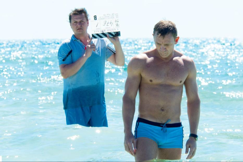 Daniel Craig am Set von „Casino Royale“ im Wasser.