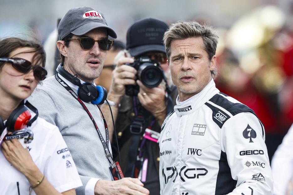 Joseph Kosinski mit Brad Pitt.
