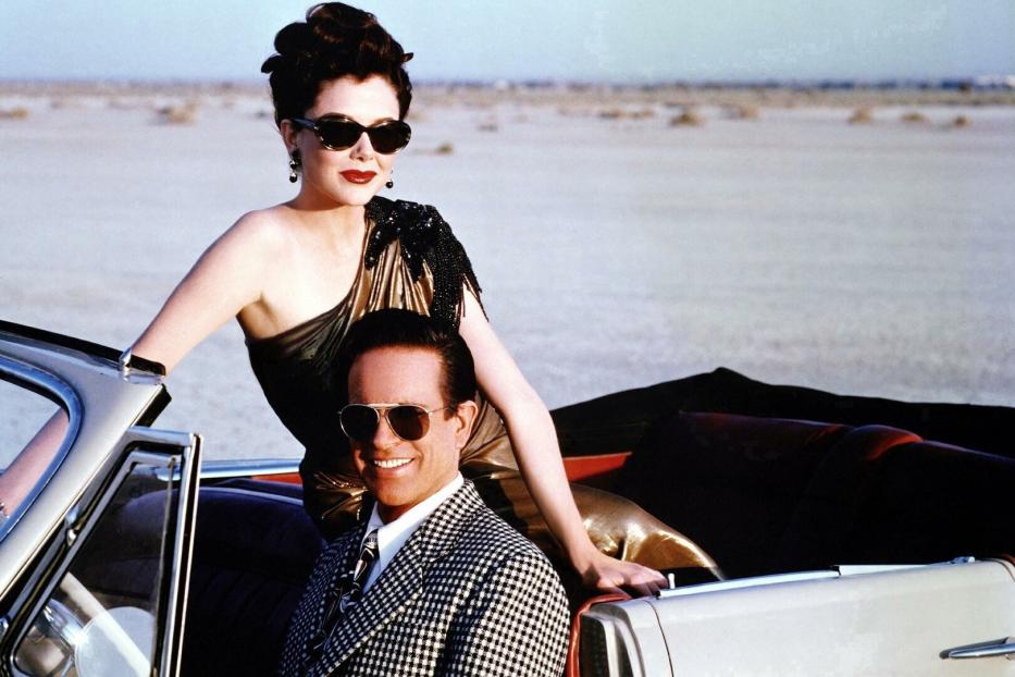 Annette Bening als Virginia Hill.