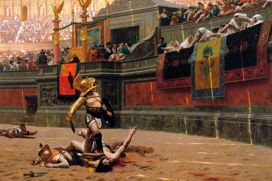 Ein Gladiator steht mit Schwert über einem besiegten Gegner in einer Arena.