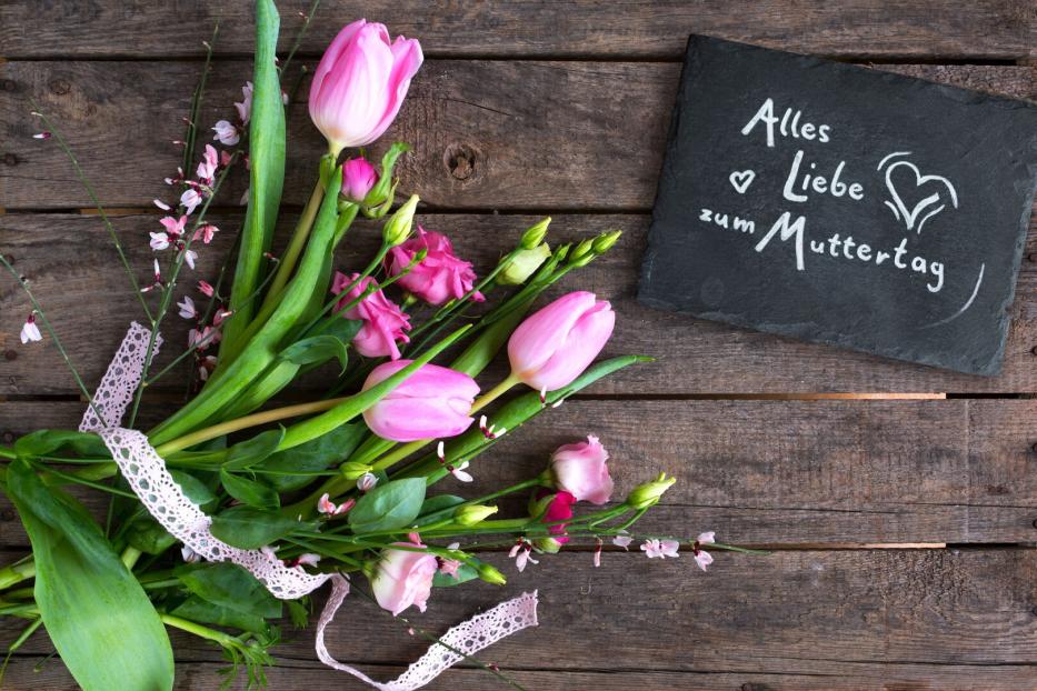Blumengrüße zum Muttertag.
