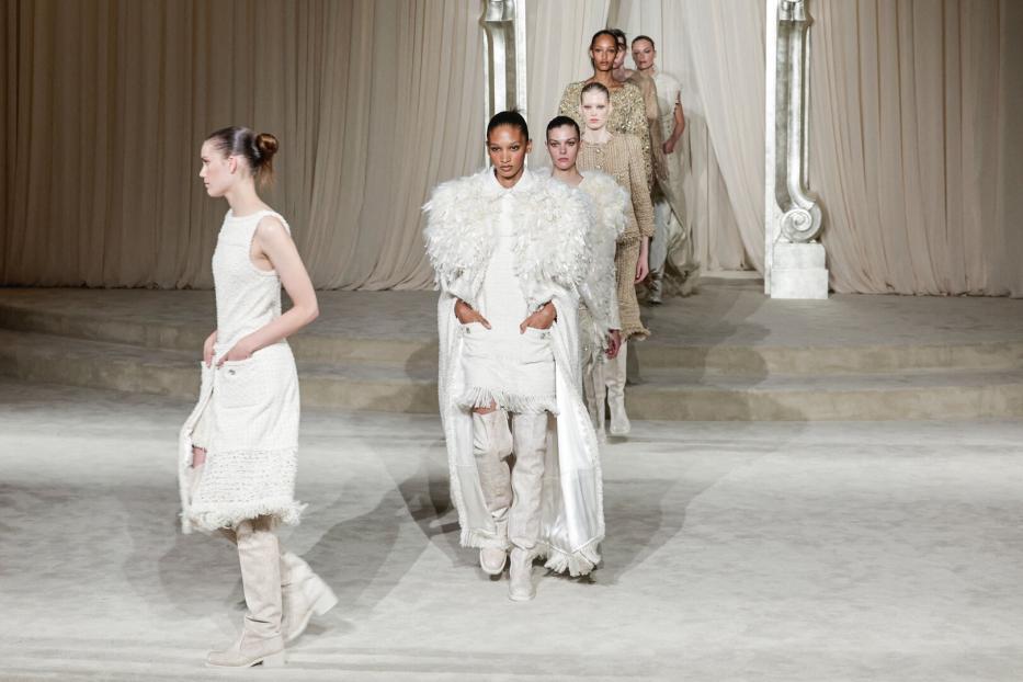 Models präsentieren die Chanel Haute Couture Herbst/Winter Kollektion 2025/2026.