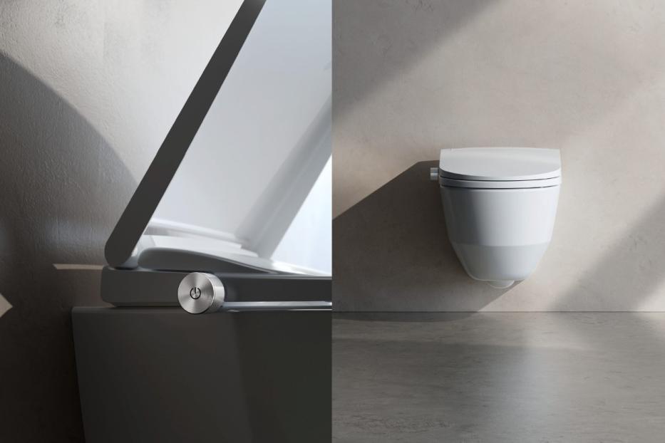 Modernes weißes Dusch-WC mit geöffnetem Sitz und Seitenansicht des Bedienelements.
