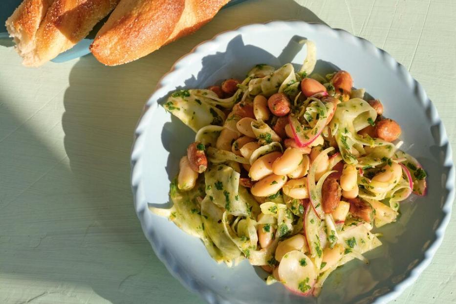 Bohnen-Fenchel-Salat mit Salsa Verde 