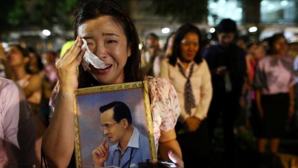 Thailands König Bhumibol gestorben