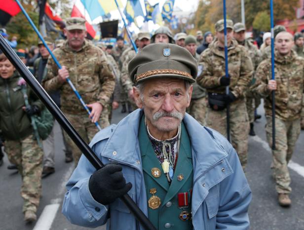 Tausende Nationalisten marschierten in Kiew