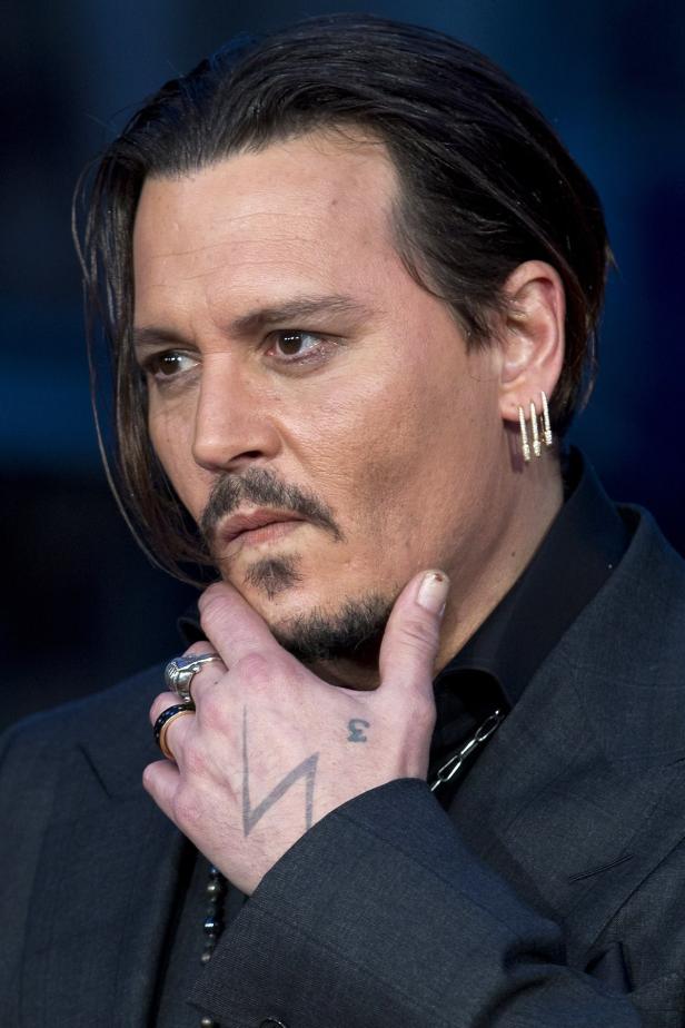 Johnny Depp mit neuer Deppen-Frisur
