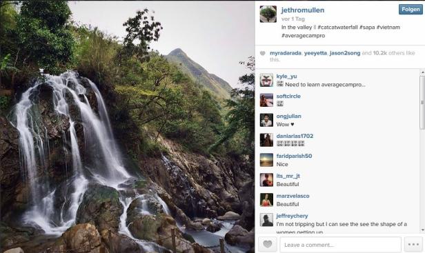 Ein Wasserfall in einem Tal in der Nähe von Sapa, Vietnam.
