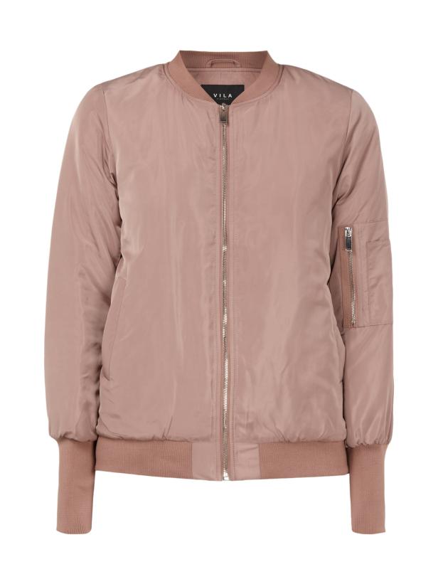 Eine rosafarbene Bomberjacke mit Reißverschluss und gerippten Bündchen.