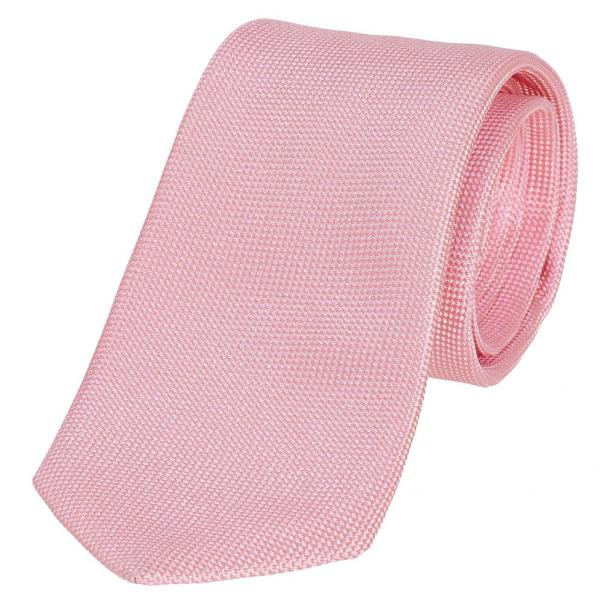 Eine hellrosa Krawatte liegt auf einem weißen Hintergrund.