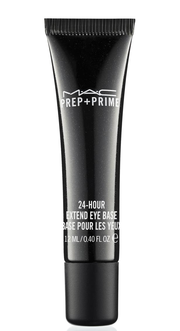 Eine Tube MAC Prep + Prime 24-Hour Extend Eye Base.