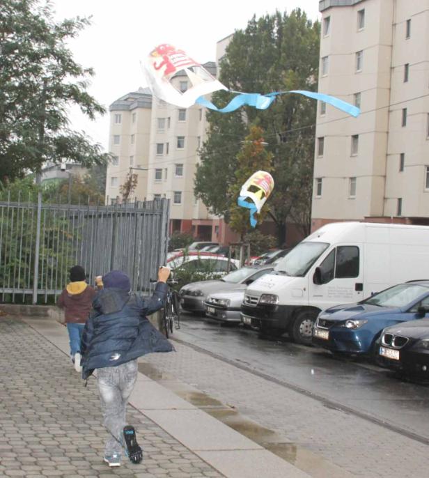 Drachen bauen und fliegen lassen