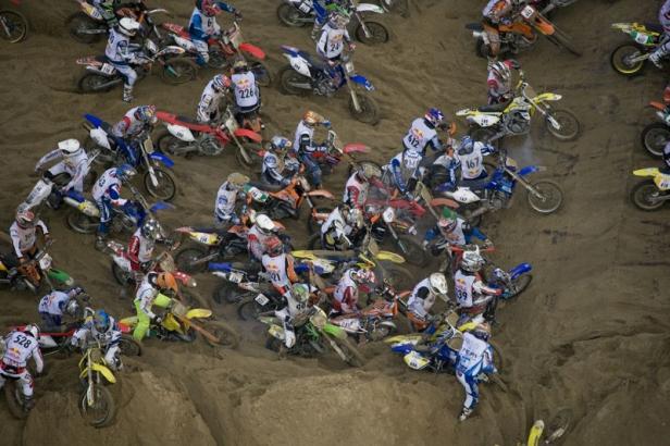 Red Bull KnockOut - Motorcross-Rennen - LiveTV-Inhalt - Bild 2 Sand und Strand hoch aufgelöst