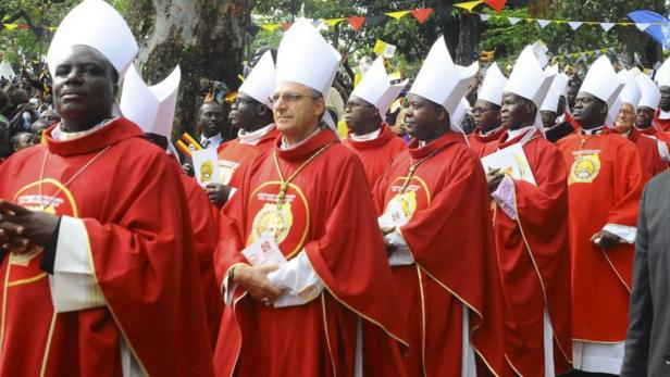 Papst wagt sich in die "Hölle" von Afrika