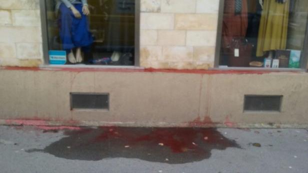 Polizei ermittelt nach Farbattacke auf Muslimische Boutique